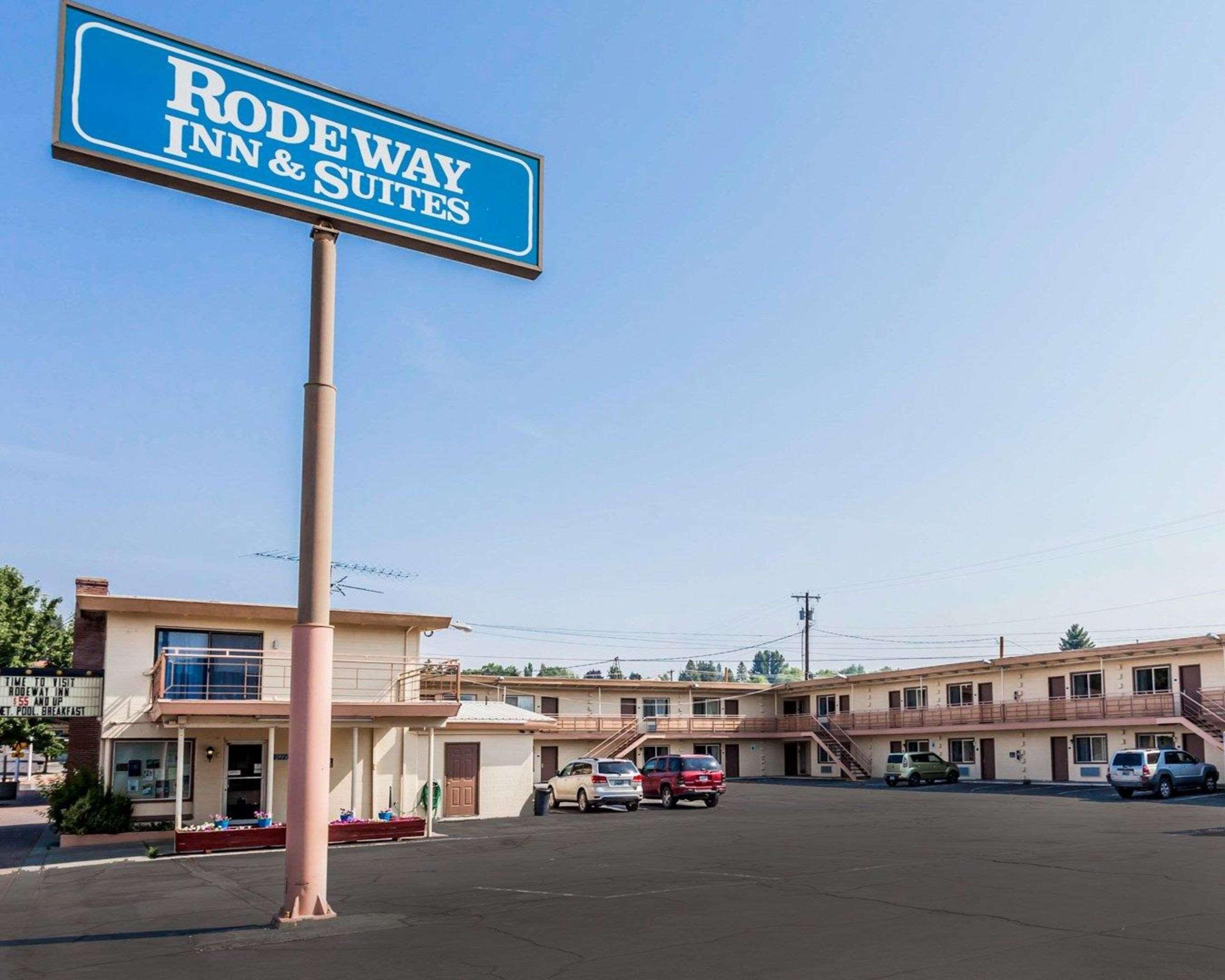 Rodeway Inn & Suites Omak - Okanogan Exterior foto
